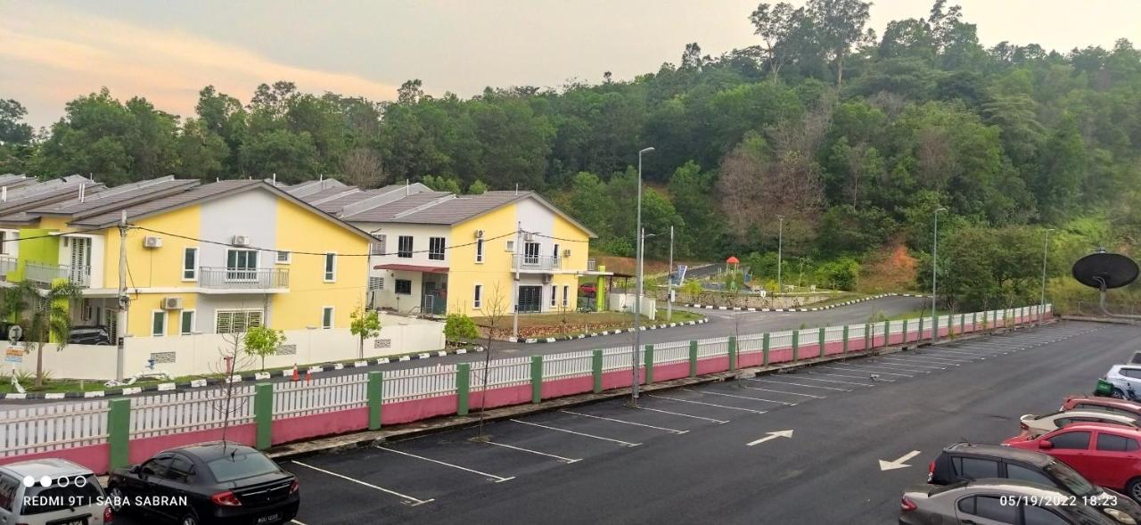 D'Zara Homestay セパン エクステリア 写真
